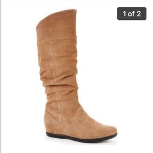 COUGAR Wedge Boot 9